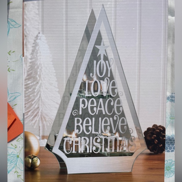 Christmas Glass Tea-light Holder - HolidayStuff - Picture 1 of 5